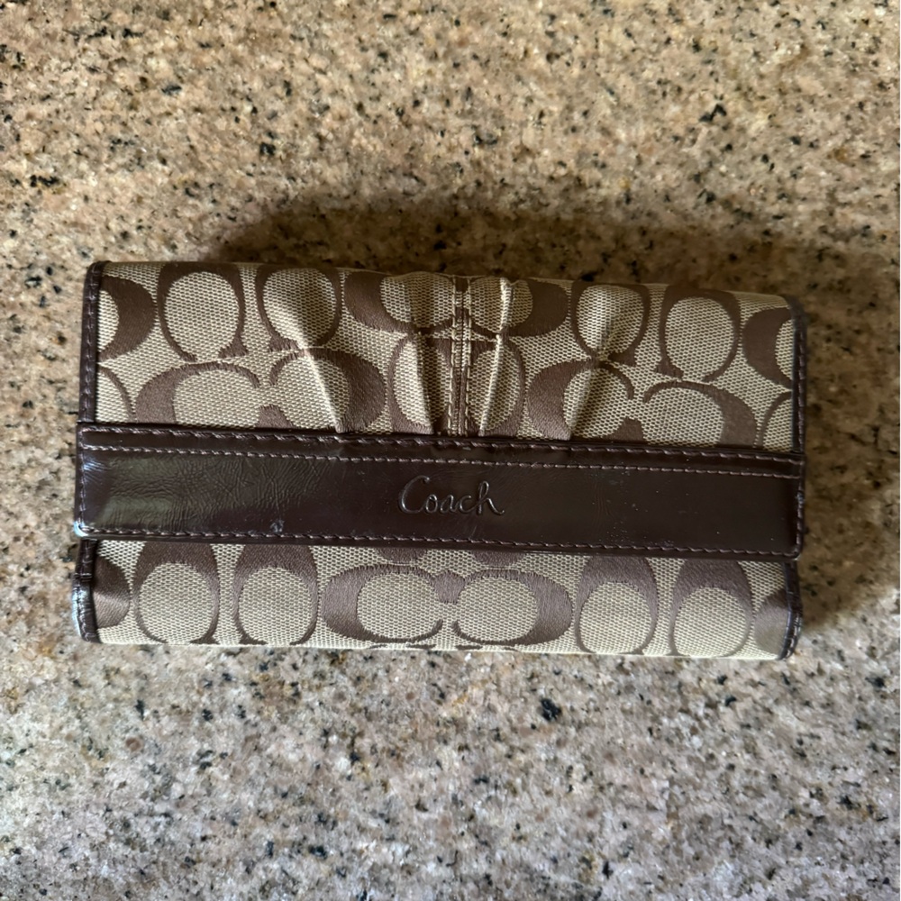 Coach Tan and Brown Signature Wallet